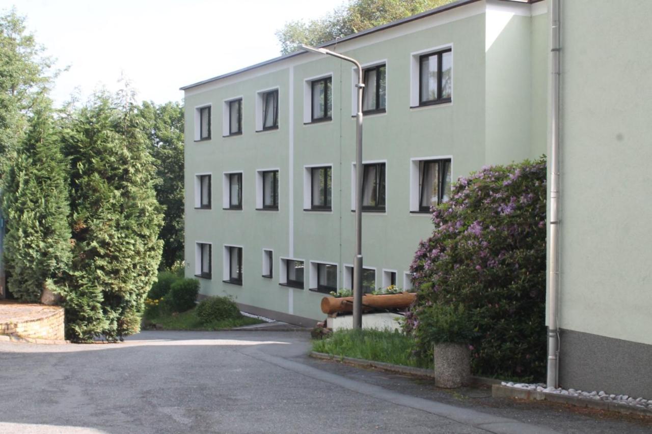 Hotel Carolaruh Bad Elster Exterior photo